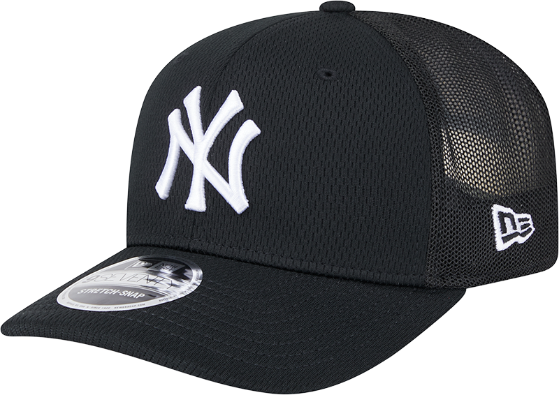 New Era New York Yankees 9Seventy Trucker Dashmark Black OSFM