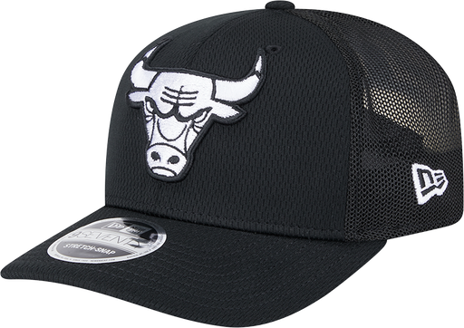 [198581275815] New Era Chicago Bulls 9Seventy Trucker Dashmark Black OSFM